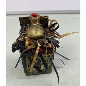 Katherine’s Collection Wayne Kleski Frog King Jack in the Box Ornament 4”